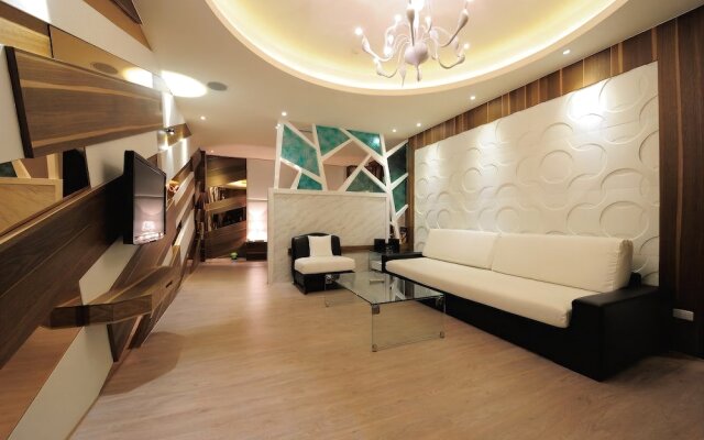 Eden Exoticism Planet Hotel