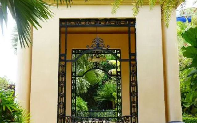 Riyuewan Legend Hotel