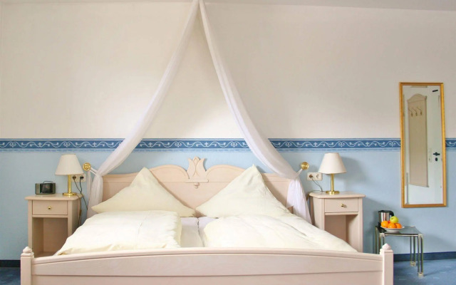 Bach Hotel