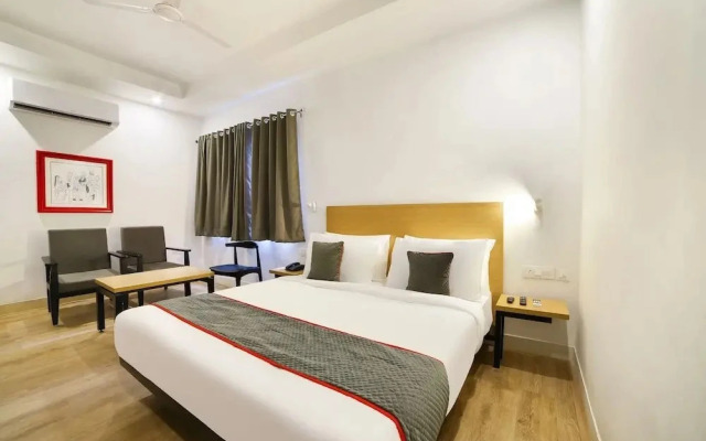 Shushant Lok by OYO Rooms