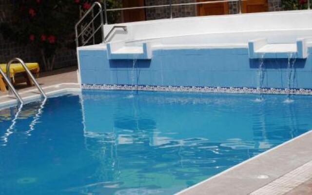 Hotel Villegas III