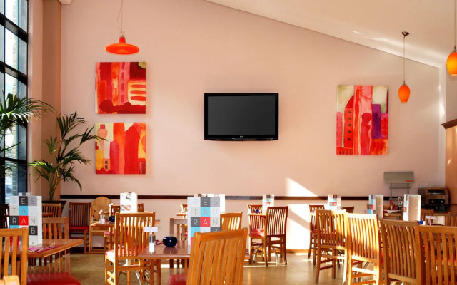 Ibis Styles London Gatwick Airport