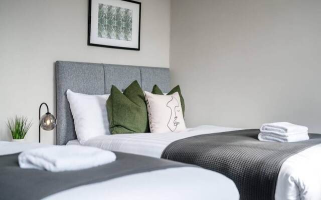 Host Apartments Picasso s Place II