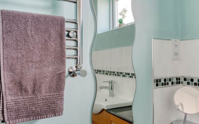 Cozy Holiday Home in Leicester near National Space Center