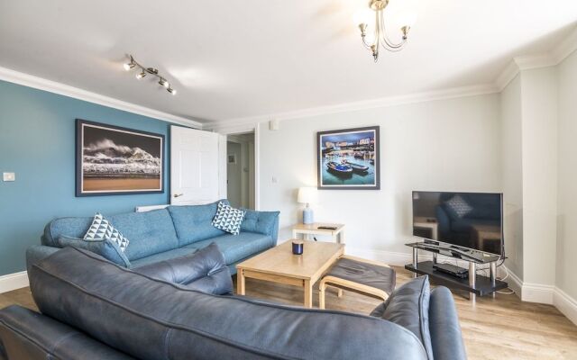 Bryn Y Mor - 2 Bedroom Apartment - Tenby