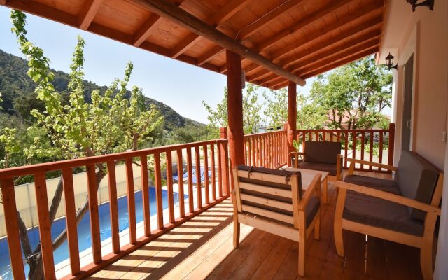 Villa Reyhan  By EvTatilim