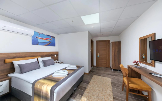 Pasaport Pier Hotel