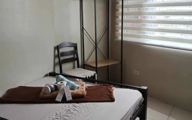 Serene Pasay Getaway - Entire Apartment for Rent