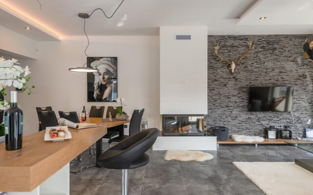 Amazing Home in Peroj With Wifi and 3 Bedrooms