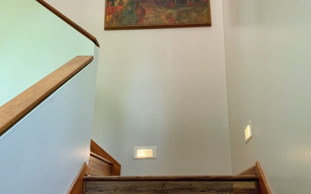 Townsend Hillside Hideaway