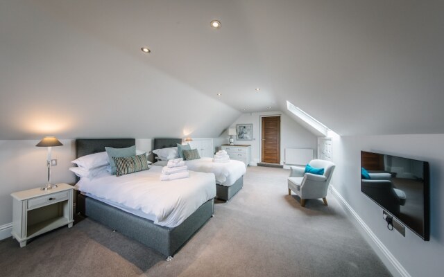 Carus House @ Carus Green