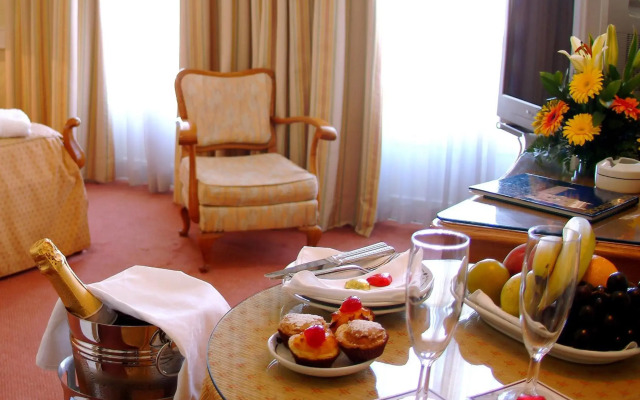 Hotel Metropole