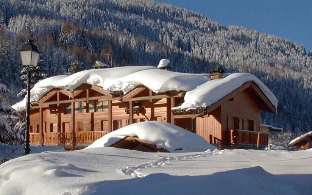 Chalet Carlinouf