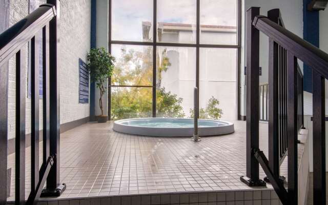 Quality Inn & Conference Centre