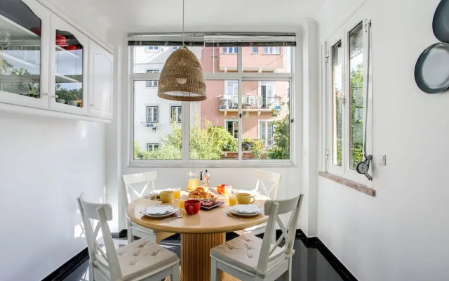 Sunny Apartment in Príncipe Real