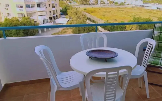 35 LCA - Camelia Apartment