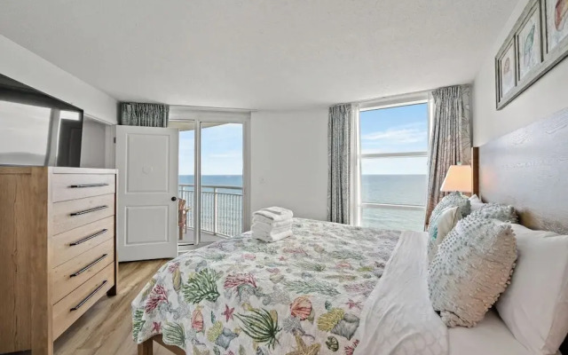 Units at Sandy Beach Resort by Elliott Beach Rentals
