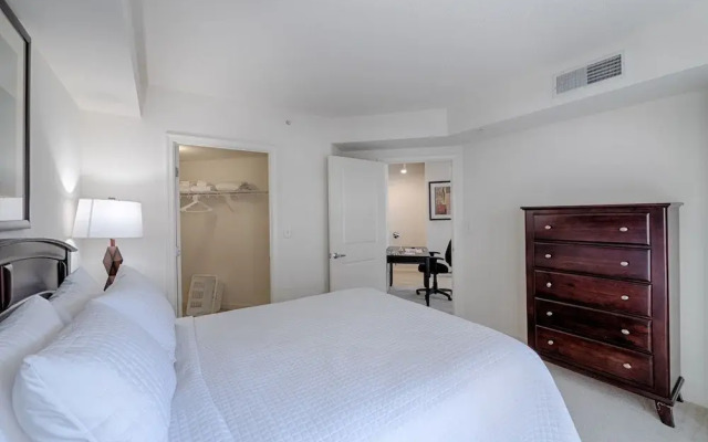 Thomas Circle Apartments by Global
