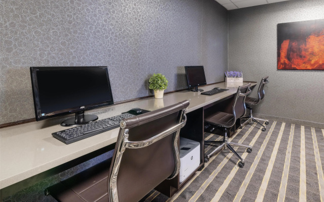 Best Western Premier NYC Gateway Hotel