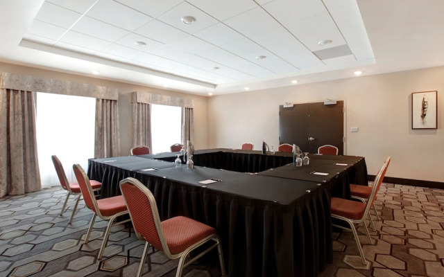 Ramada by Wyndham St. Paul AB