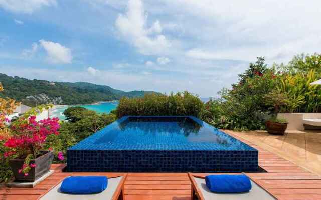 Kata Gardens Penthouse Seaview with Pool 8C