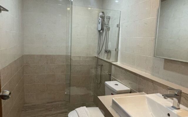 The Living Hotel SamutPrakan