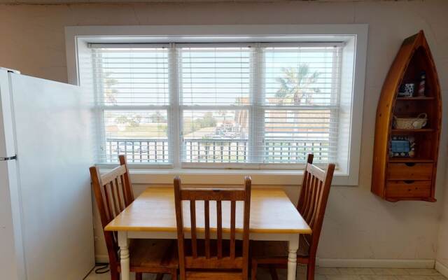 Island 4 1 Bedroom Condo