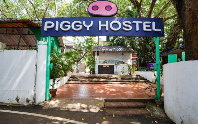 Piggy Hostel Calangute