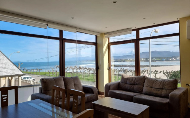 Vivienda de 4 dormitorios con vistas al mar