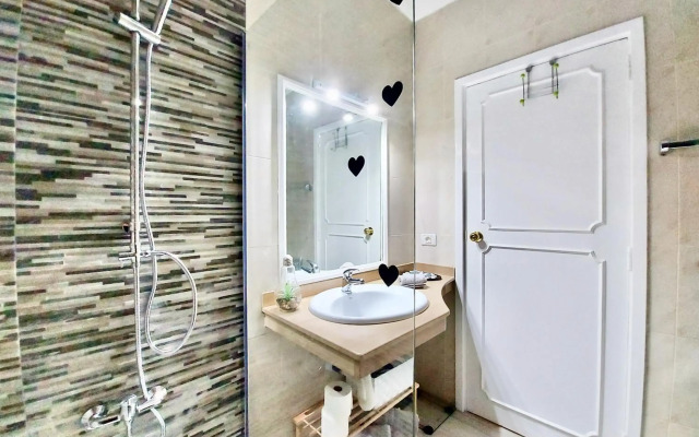 Ocean and Sun Studio Apartment