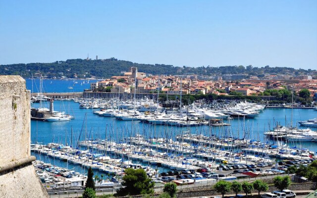 Appart vieil antibes