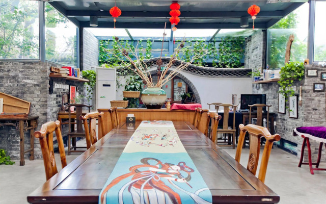 Old Beijing Square Hotel