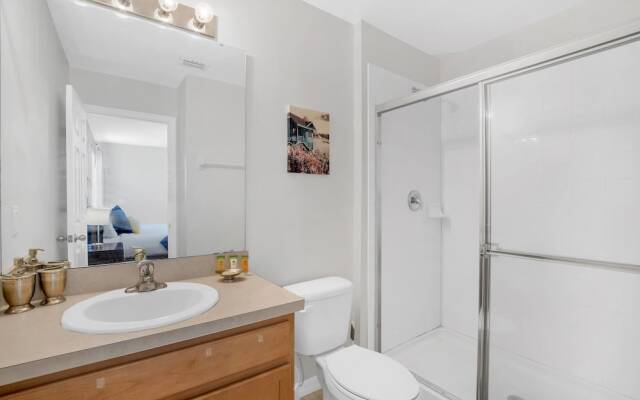 Roomy Town Home, Mickey-themed Bedroom! #4bv550