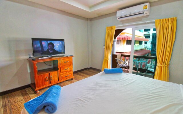 Jomtien Beach Pool House