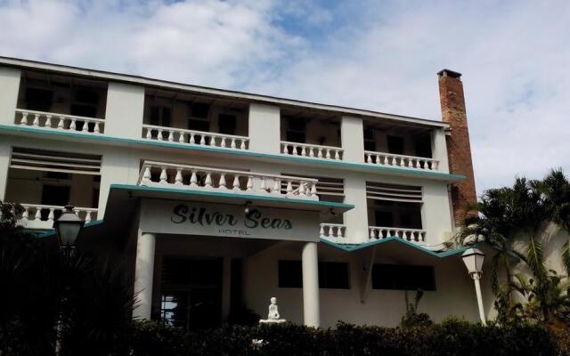 Silver Seas Hotel