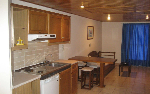 Kyveli Apartments