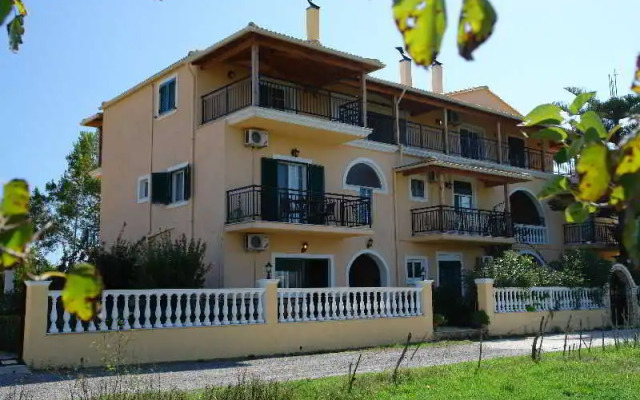 NEFELI House