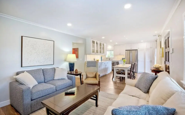 3080 Lincoln - Unit 24