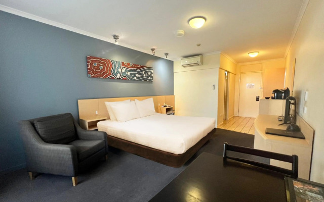 Stay at Alice Springs Hotel