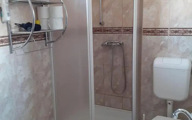 Varga Borbarát Vendégház Apartmanok