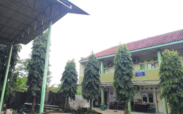 OYO 90333 Wisma Tenang Jaya Syariah