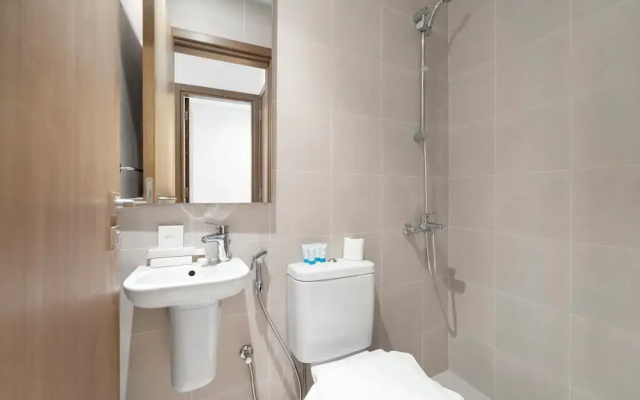 2BR M CF7B Partial Canal View
