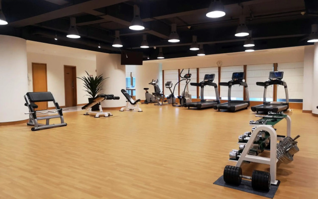 Crowne Plaza Zhuhai City Center by IHG