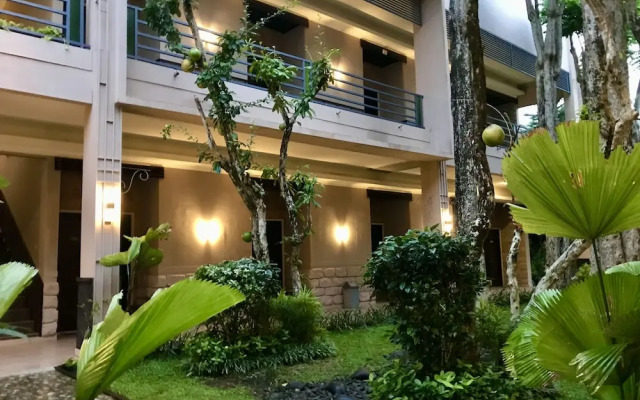 Savita Inn