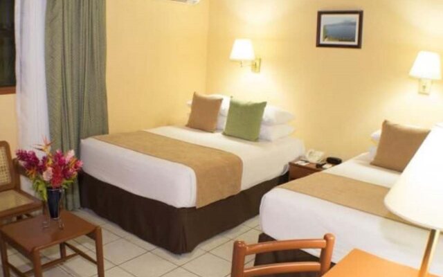 Best Western Las Mercedes Airport