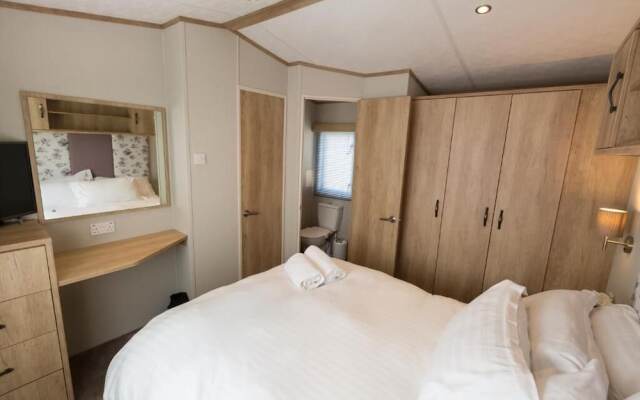 Rosedale Lakeside Lodge