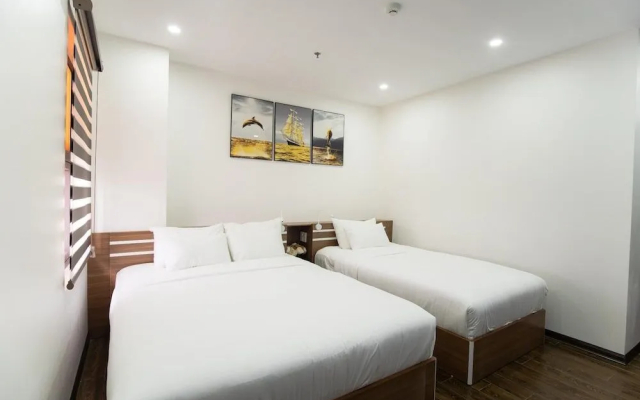 Queenie Hotel