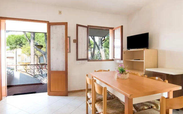 Expansive Apartment in Rosolina Mare near Beach