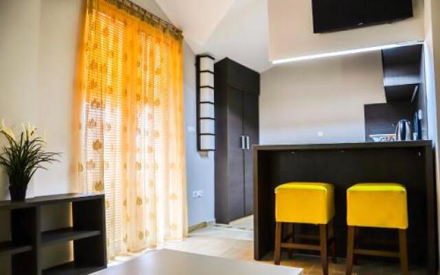 Di Angolo Apartments
