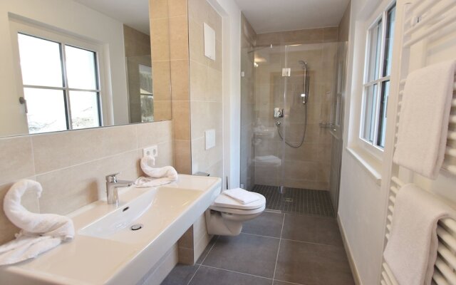 Luxury Chalet in Saalbach-Hinterglemm near Ski Area